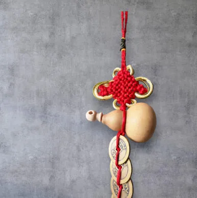 Handcrafted Natural Wood Gourd Feng Shui Tassel with Five Emperor Coins – Wood Element Healing & Longevity Wall Hanging Decor (40cm) thumbnail 4